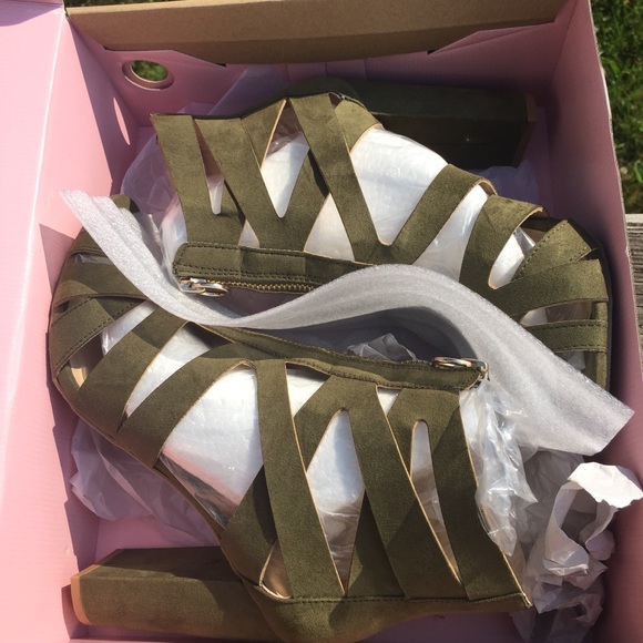 Charlotte Russe Shoes - Charlotte Russe heels